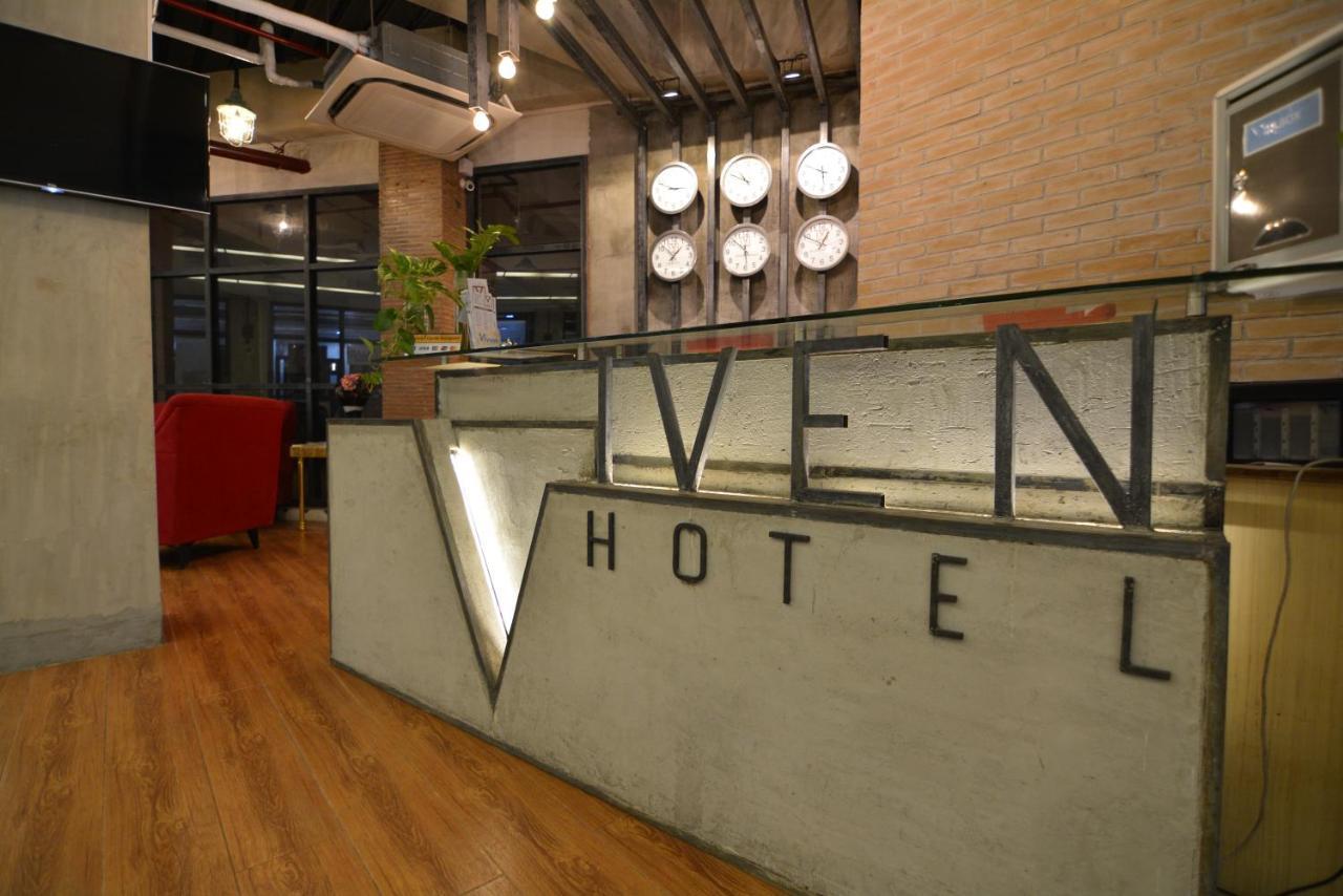 Viven Hotel Laoag Ngoại thất bức ảnh